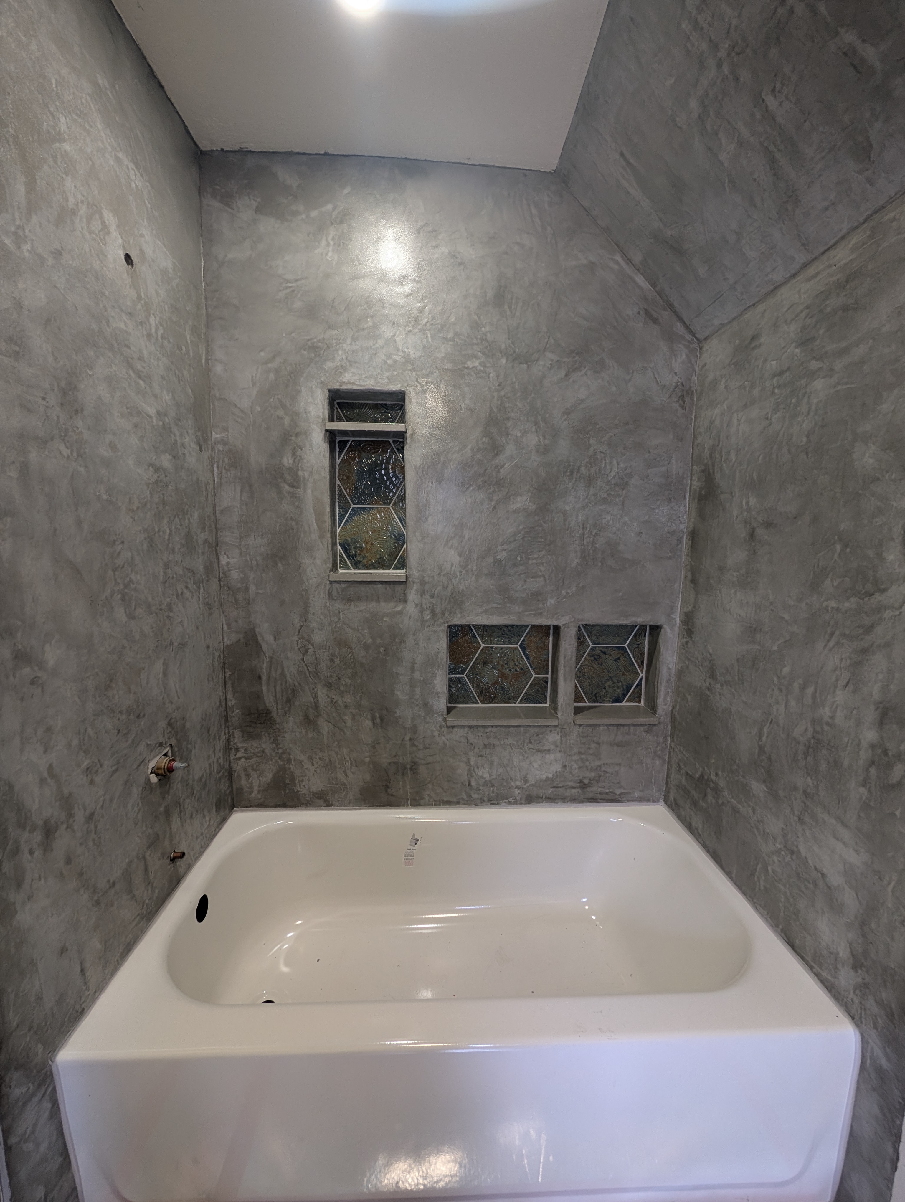 Concrete Tub Surround-6