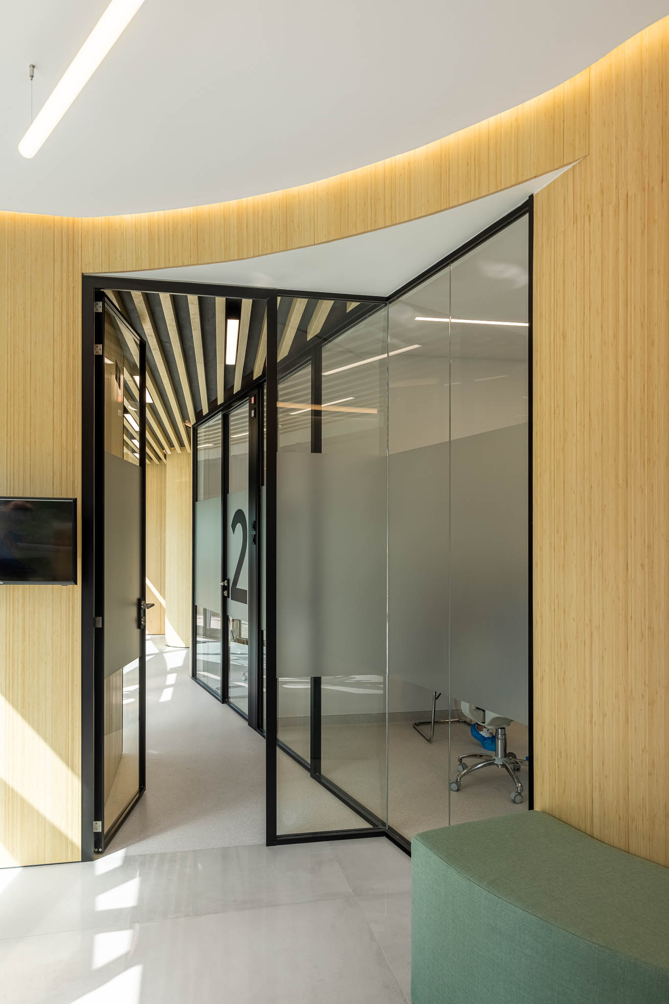 Clinica Dentária São Paulo 口腔医院丨Sabrab Architecture-23