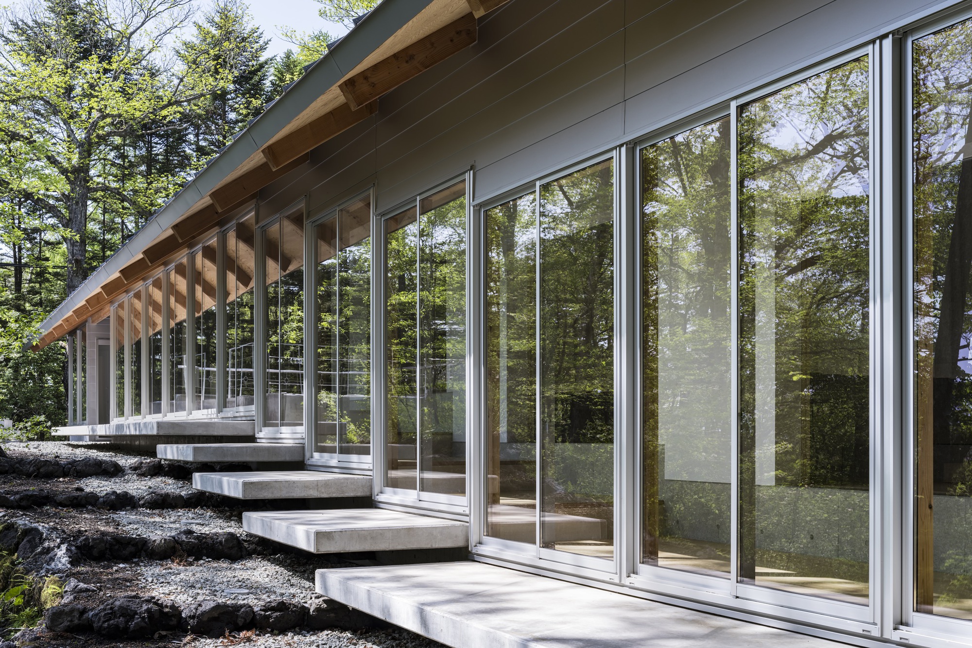 轻井泽别墅丨日本丨Takahiro Endo Architects Office-12