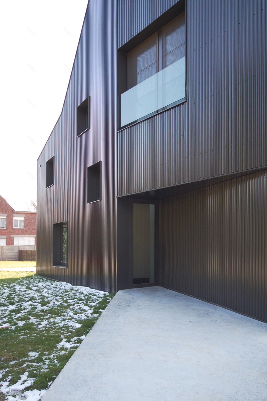 splitlevel house dv-14