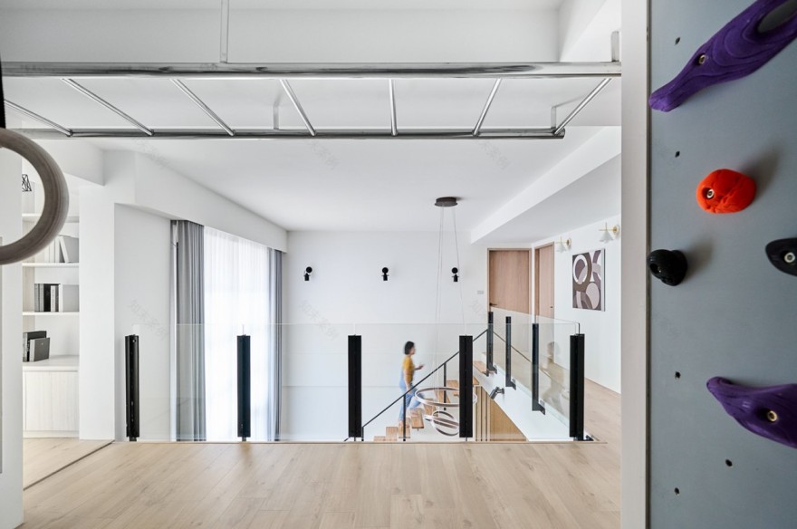 充沛日光现代楼中楼翻新-12