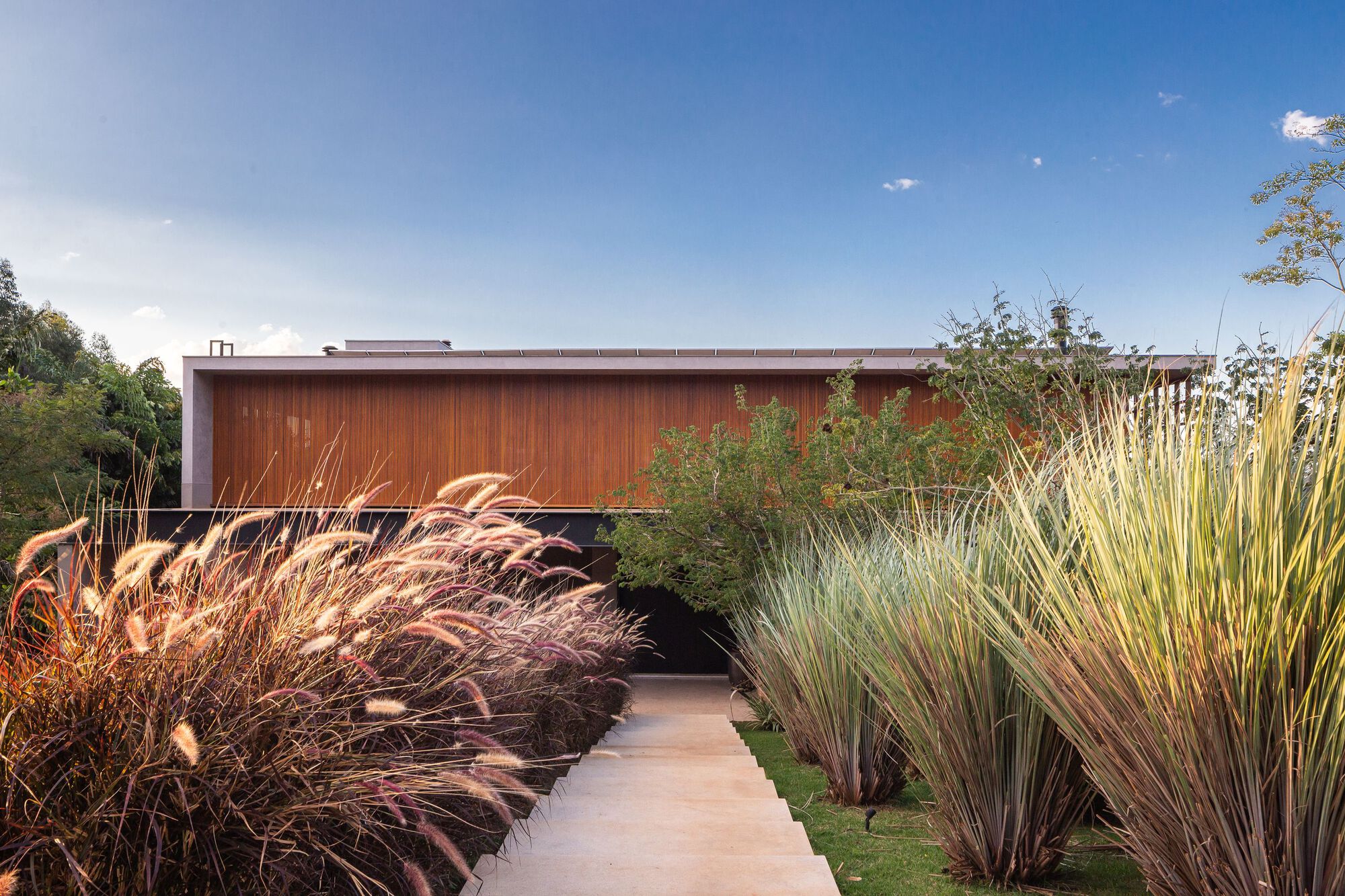 布劳宁哈斯之家丨巴西丨Pablo Lanza Arquitetura-32