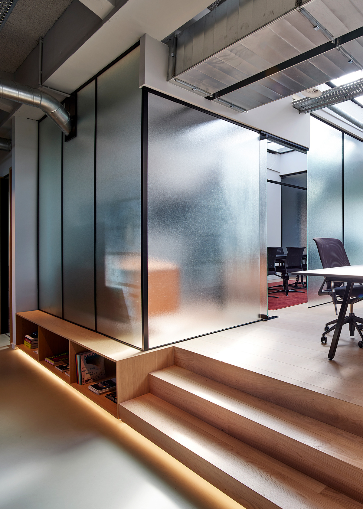 比利时 C-mine 园区 IT 公司共享办公空间设计-14