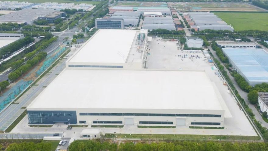 建证高质量发展丨中建国际承建的阿特斯储能集成系统工厂建成投用-7