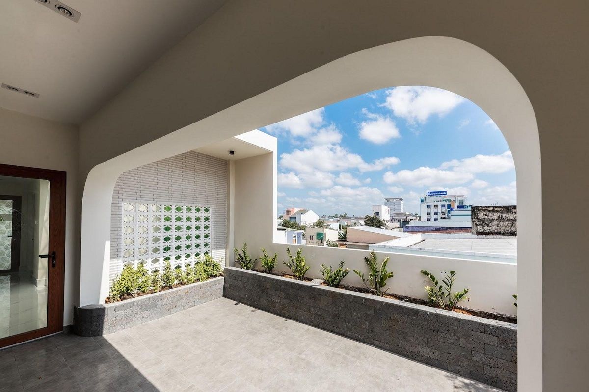 3become1 House · 绿色翻新的城市家园-44