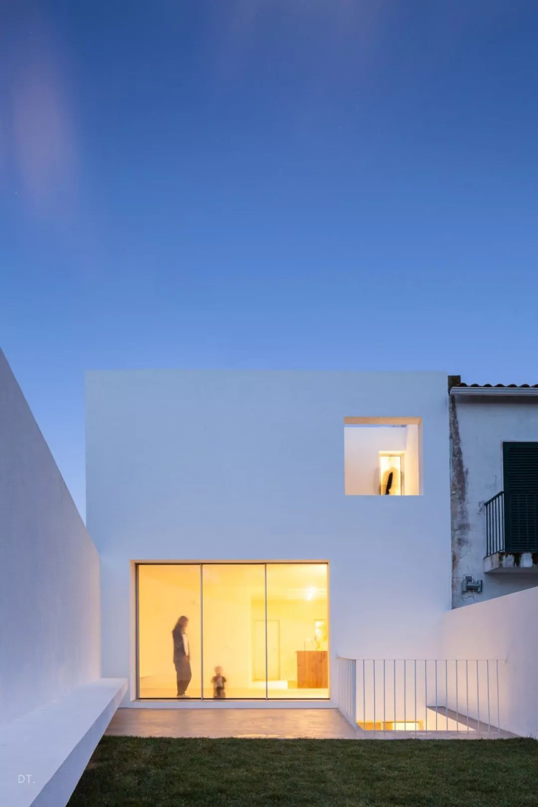 极简主义设计，葡萄牙里斯本的通透空间美学-63