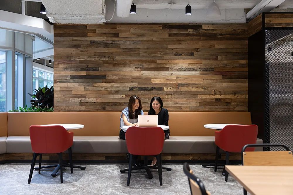 中国香港渣打银行观塘办公翻新丨Gensler-29