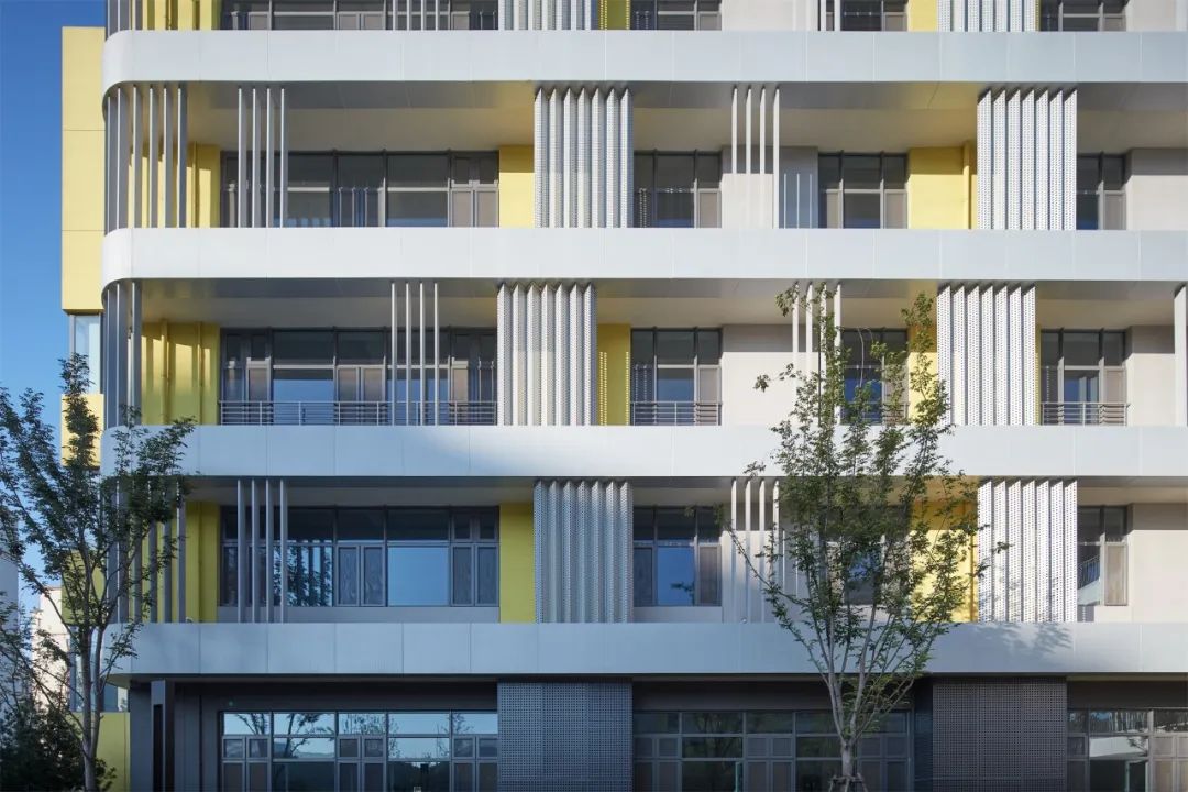 自由理想的“花园城堡”·济南北康初中教育建筑群落丨中国济南丨UA尤安设计-37