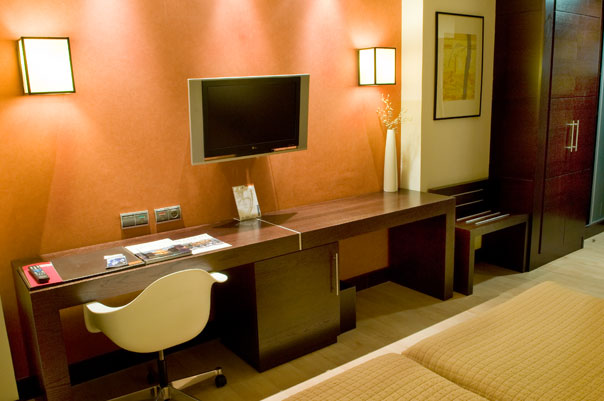 SPAIN: EUROSTARS I-HOTEL - AUREOLIGHTING/SARALEALVINAS-4