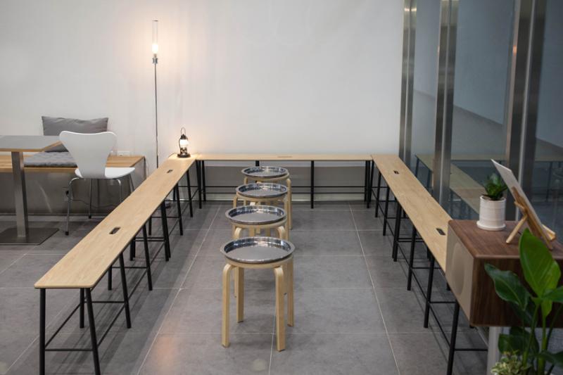 19 坪现代白色咖啡厅设计 毒山洞商区精致空间-10