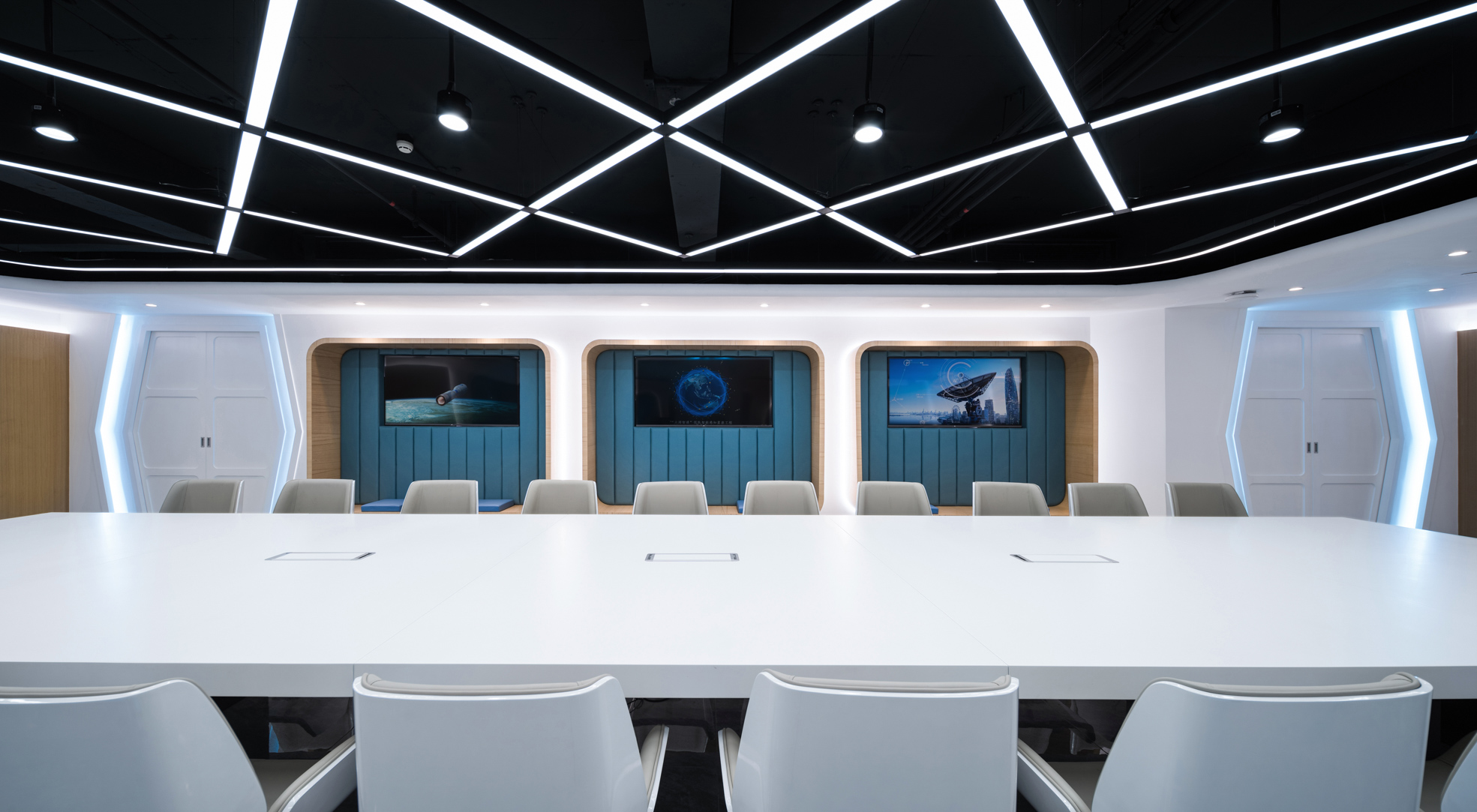 前进未来·一座穿越宇宙的飞船办公室-32