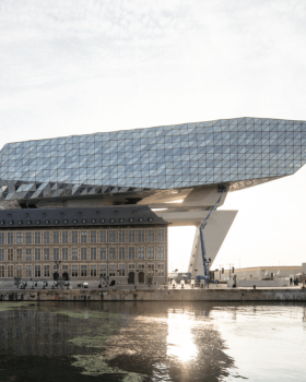 Port House（港口之家）丨比利时安特卫普丨扎哈·哈迪德（Zaha Hadid）