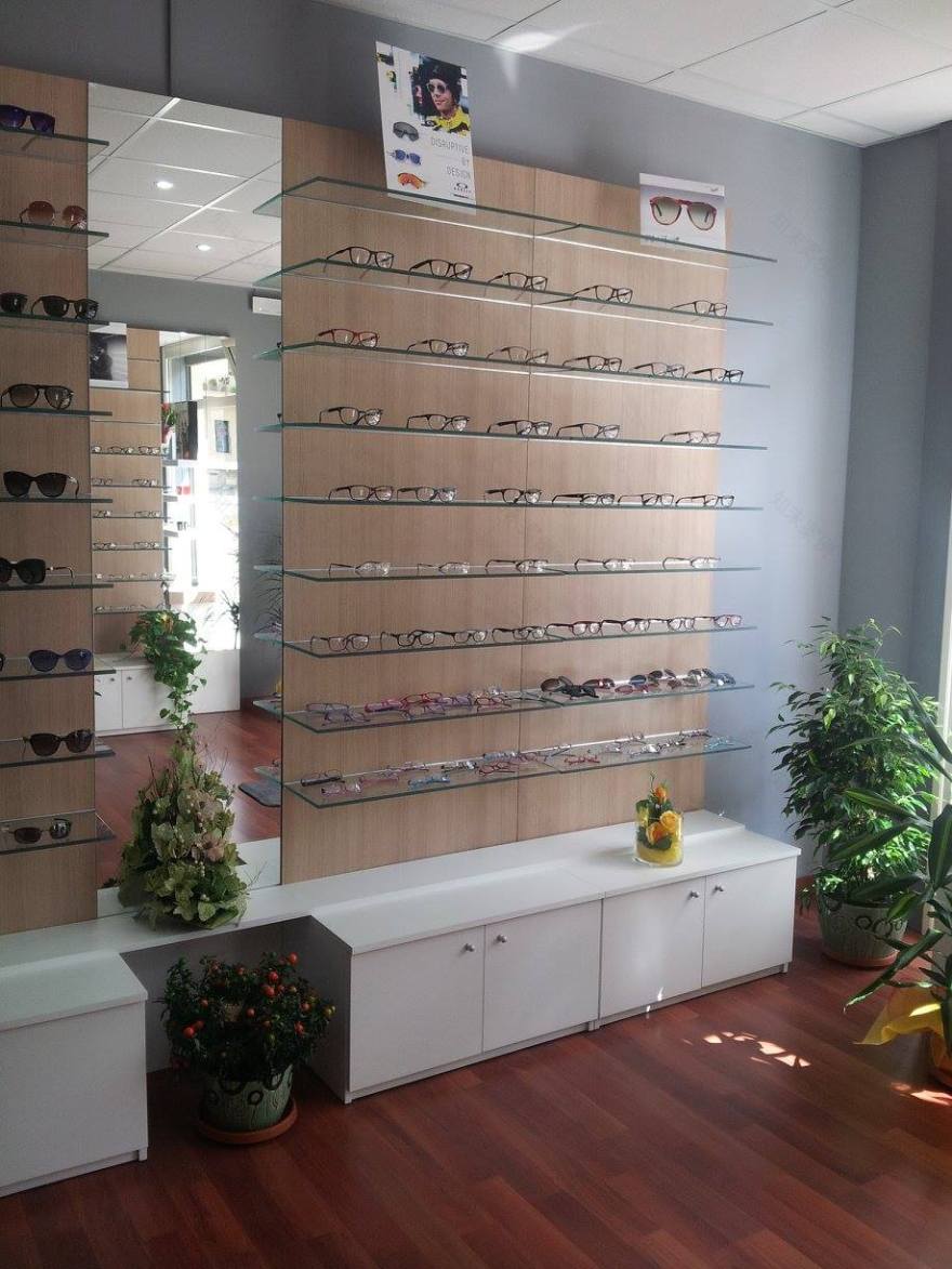特米尼眼镜店-2