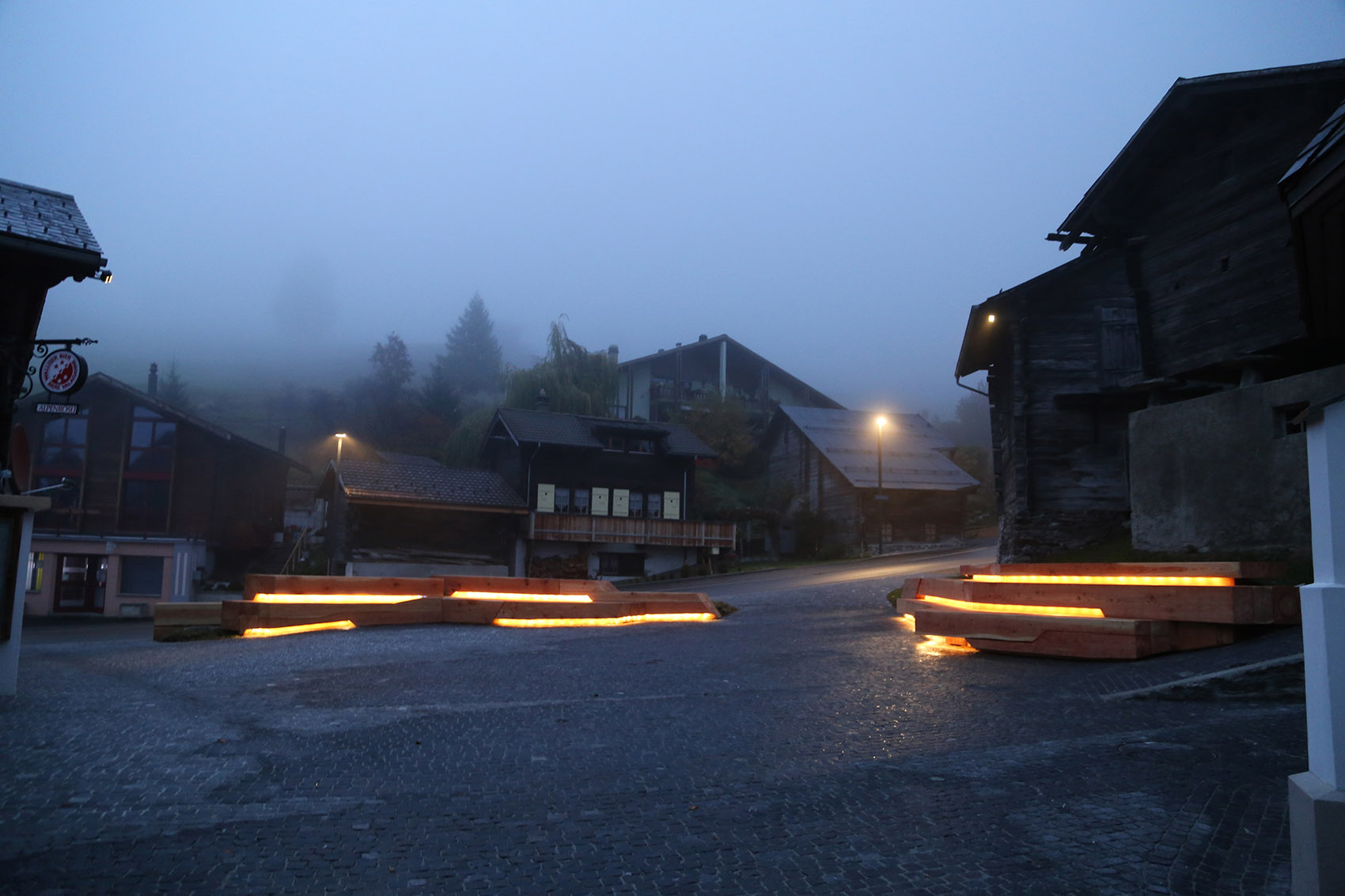 小镇广场及家具，瑞士 / Fernando Menis Architects-18