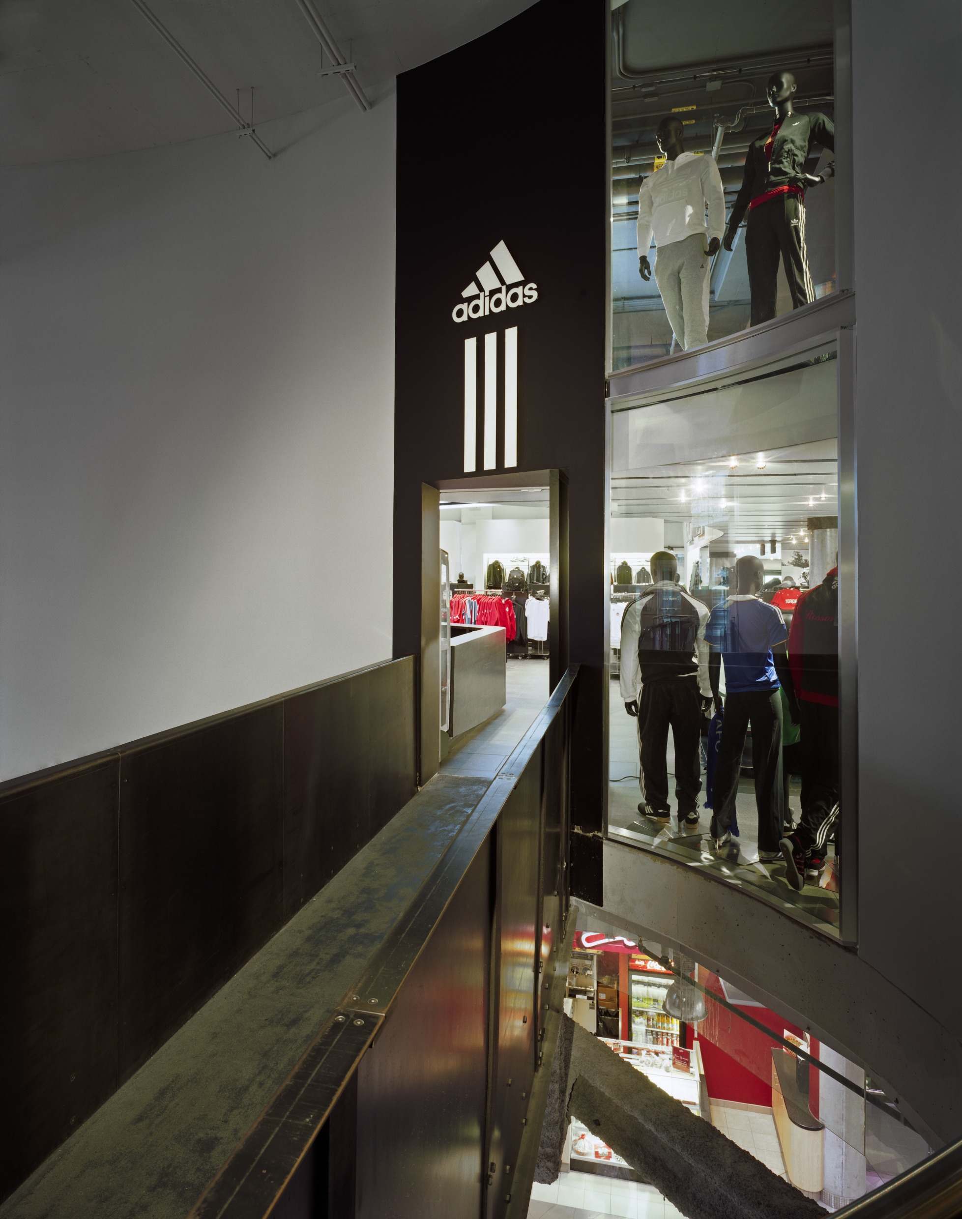 阿迪达斯多伦多旗舰店丨加拿大多伦多丨Hariri Pontarini Architects-18