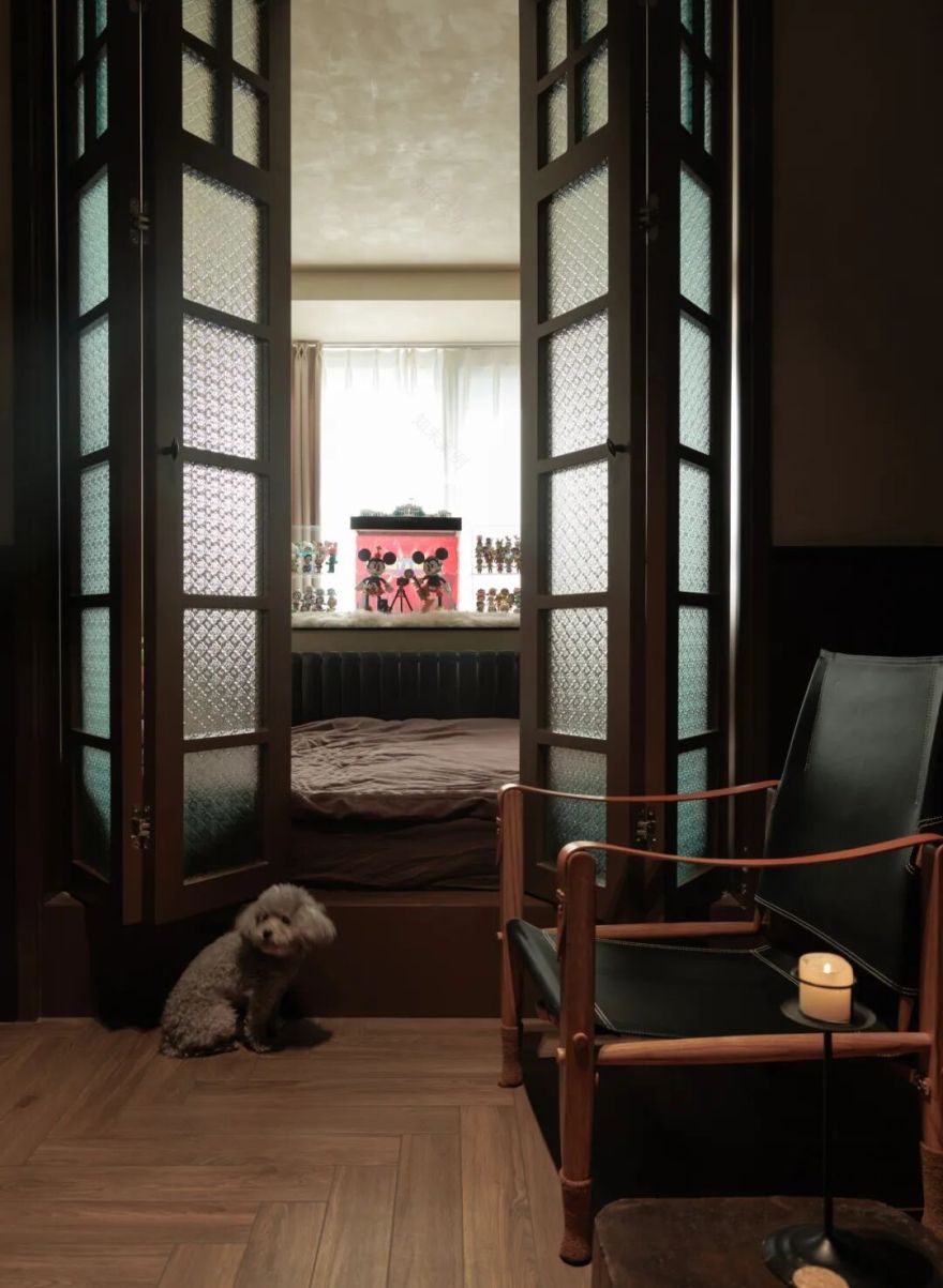 SAS边角边|故宫旁“老破小”变身复古两居-69