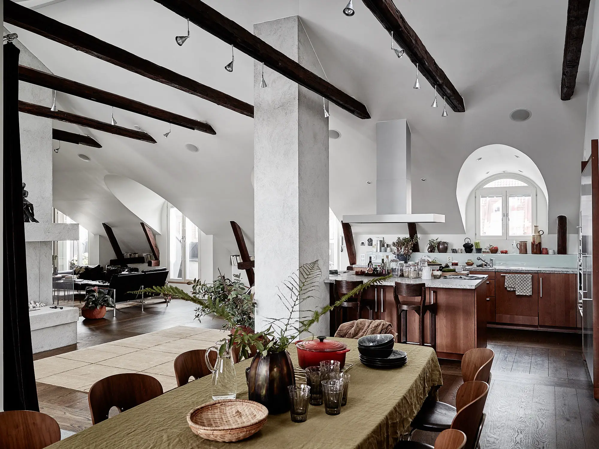 "斯德哥尔摩特色 loft，超大空间里的宁静天堂"-6