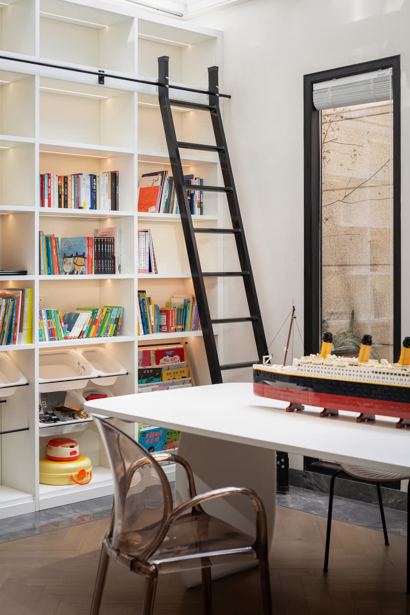 麻吉家装定制 · 多层复式光影空间-9