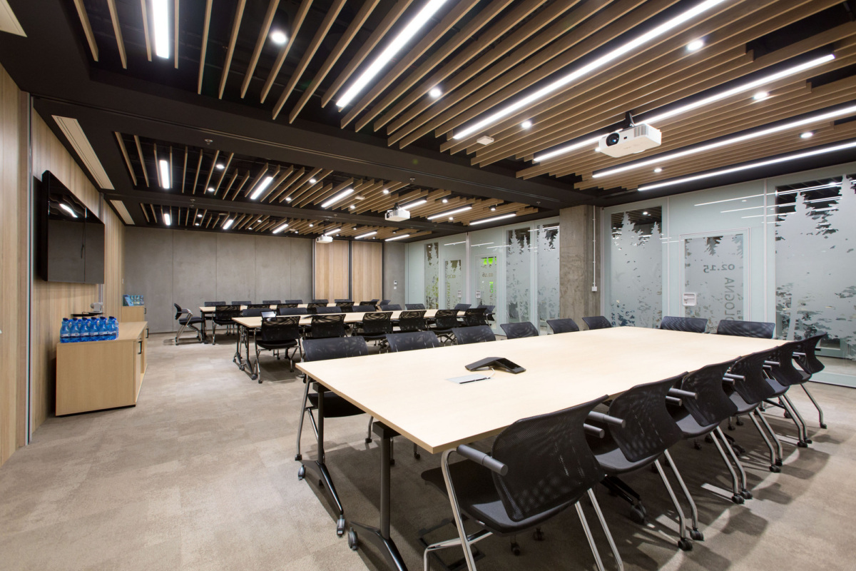 现代办公室设计-16