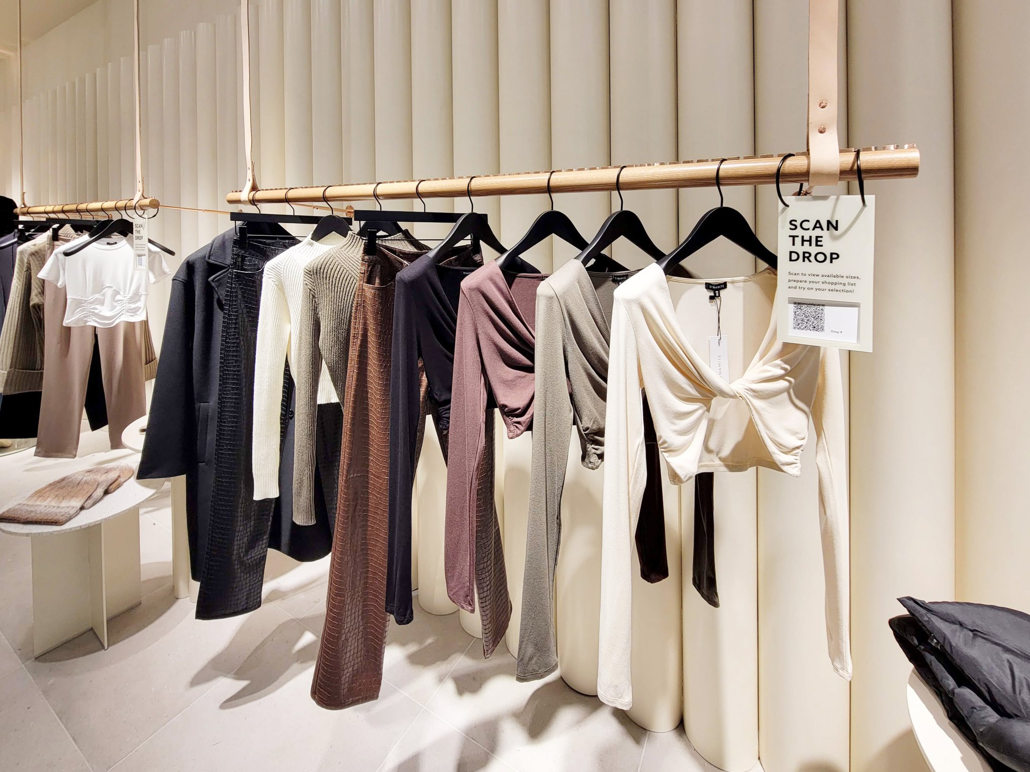 Dynamite 连通展示厅丨Groupe Dynamite inc.-0