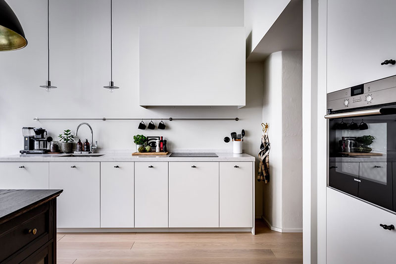 斯堪的纳维亚风格阁楼公寓，绿色沙发点亮百年无线电工厂-4