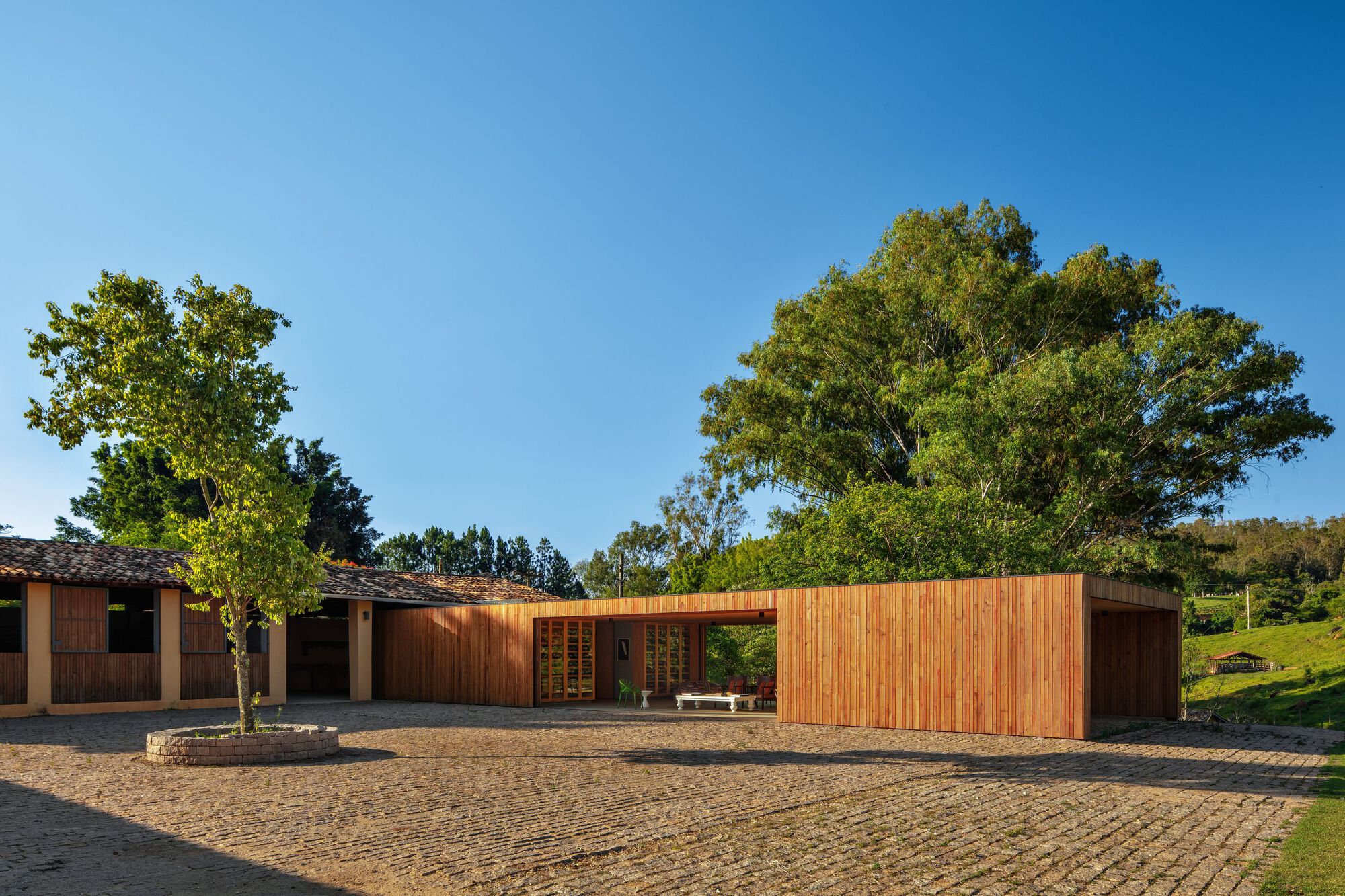 维斯塔阿莱格雷展馆丨巴西丨Terra Capobianco-44