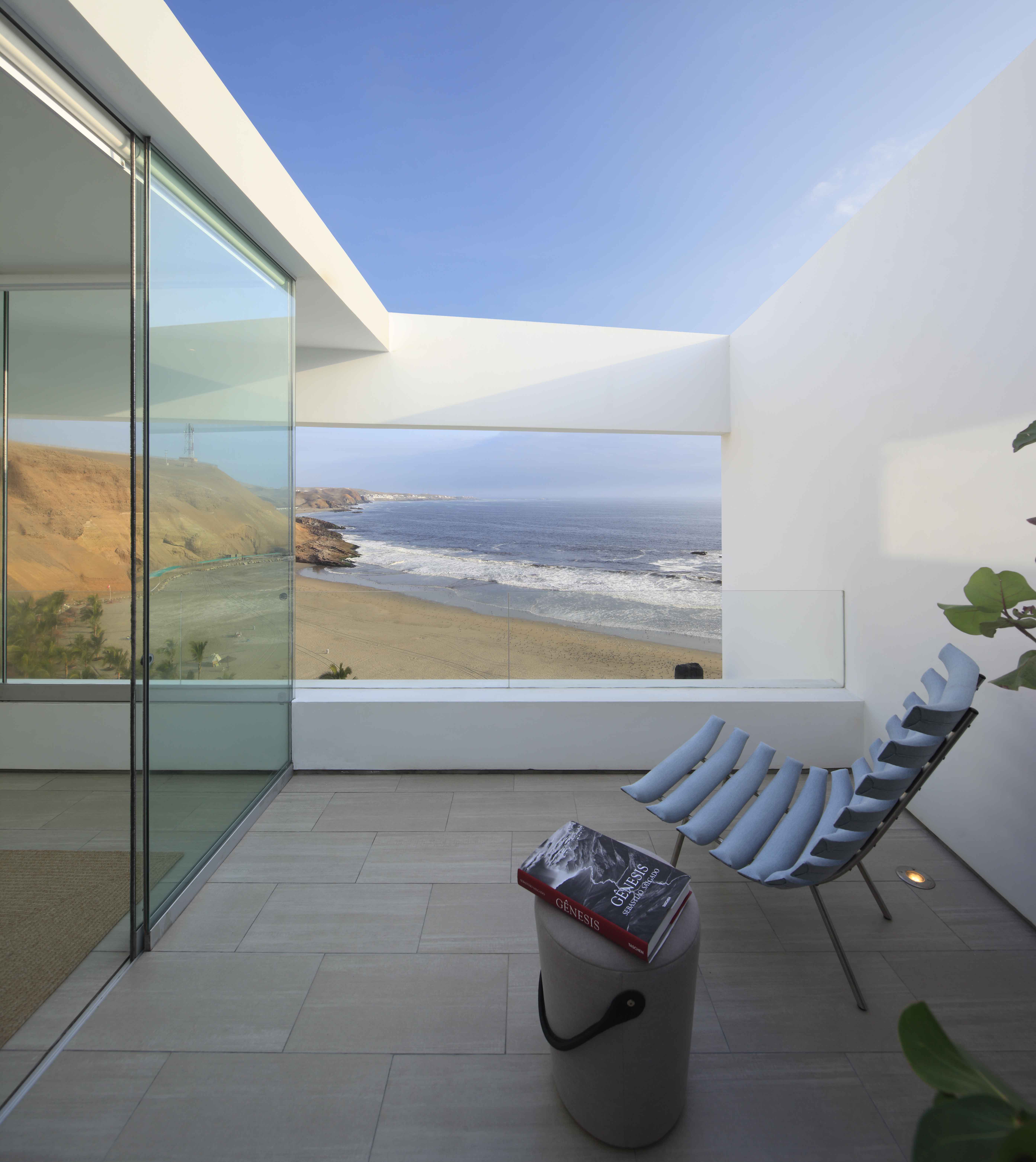 秘鲁利马海景别墅，白盒子的生活空间-46