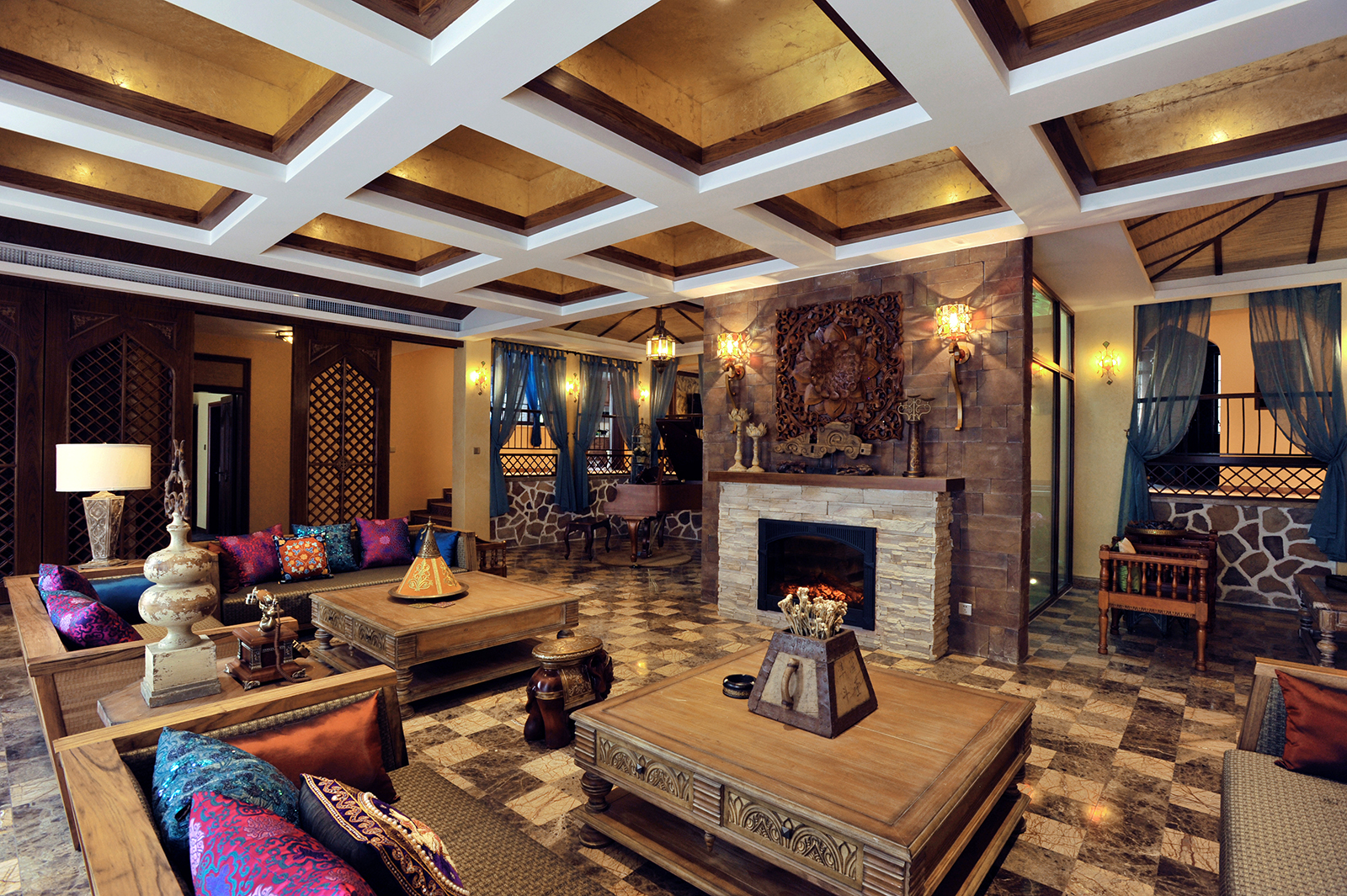 异地打造个性化宫殿，诠释家的温情与艺术-11