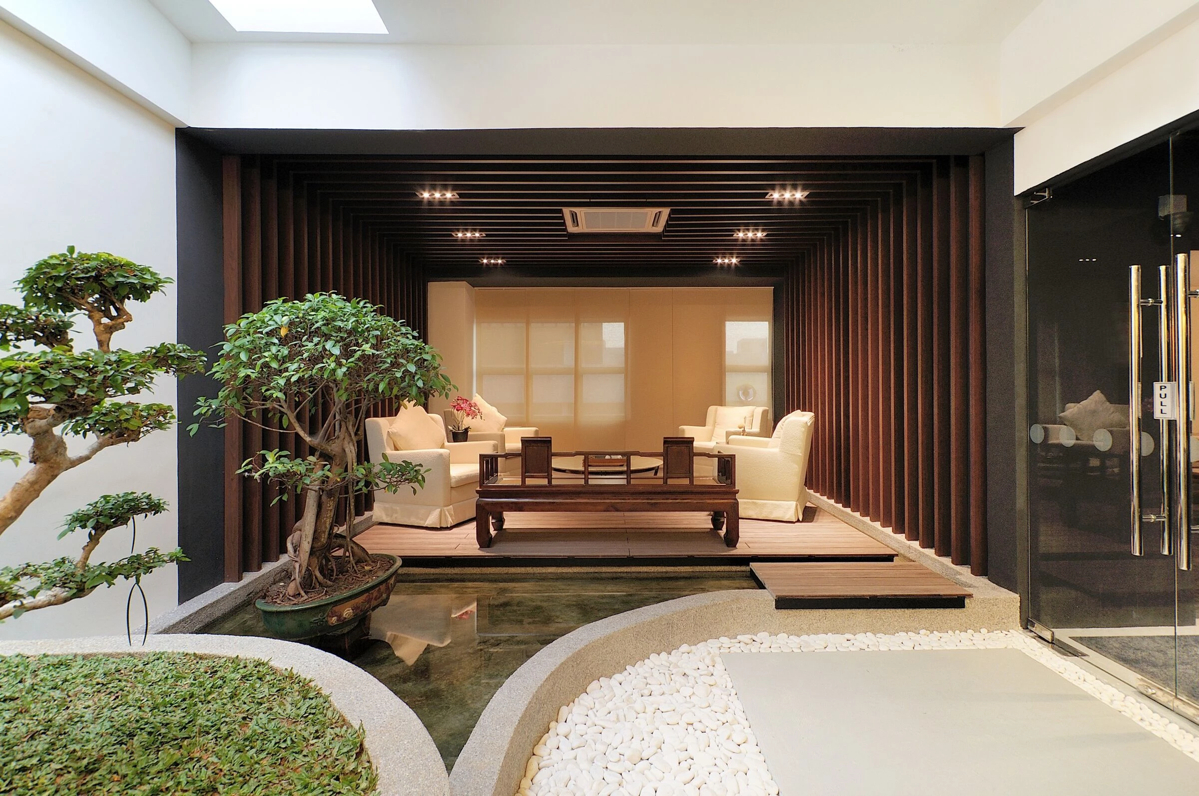 Oriental Castle HQ-36