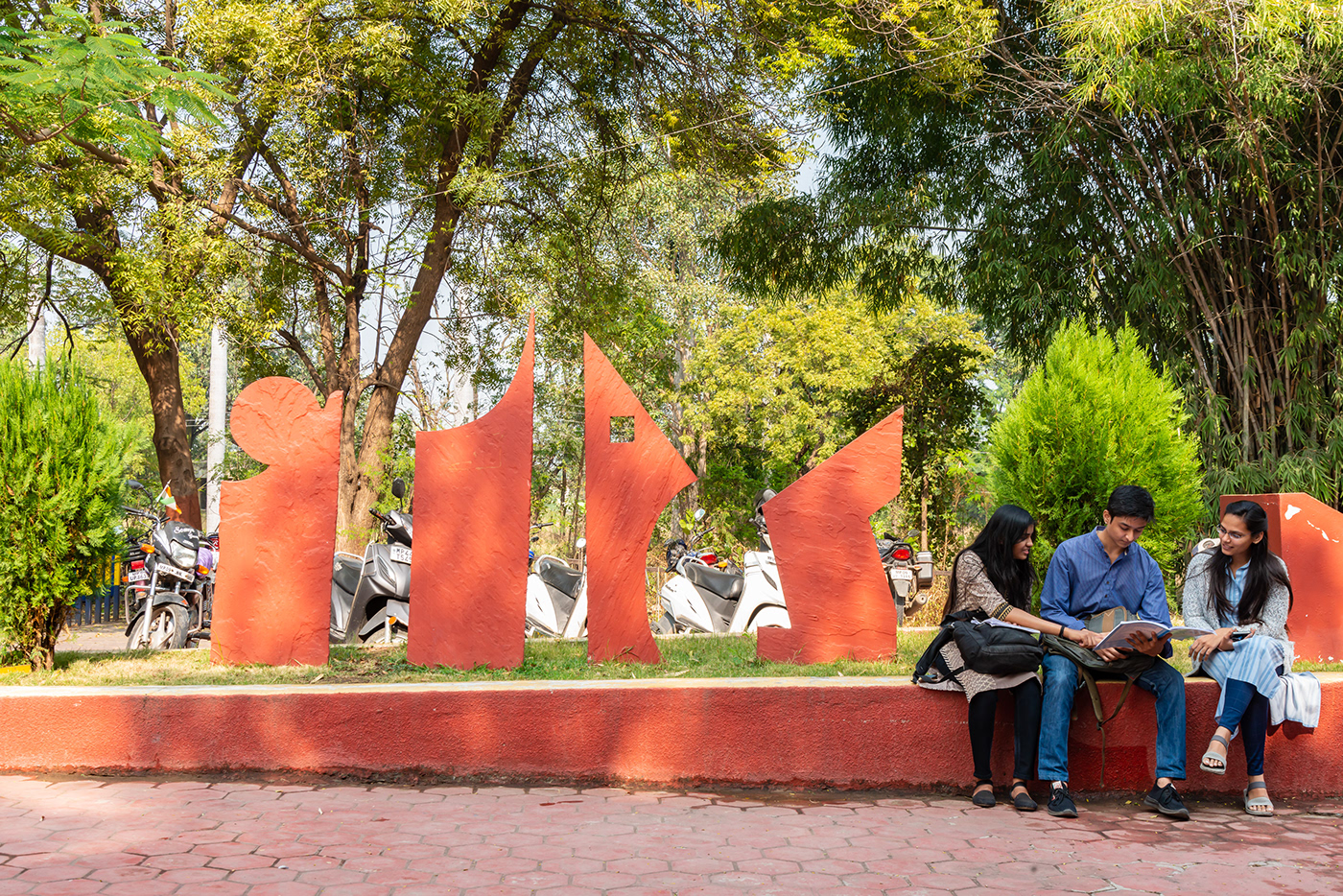 国际专业研究学院 | 教育建筑的新典范-4