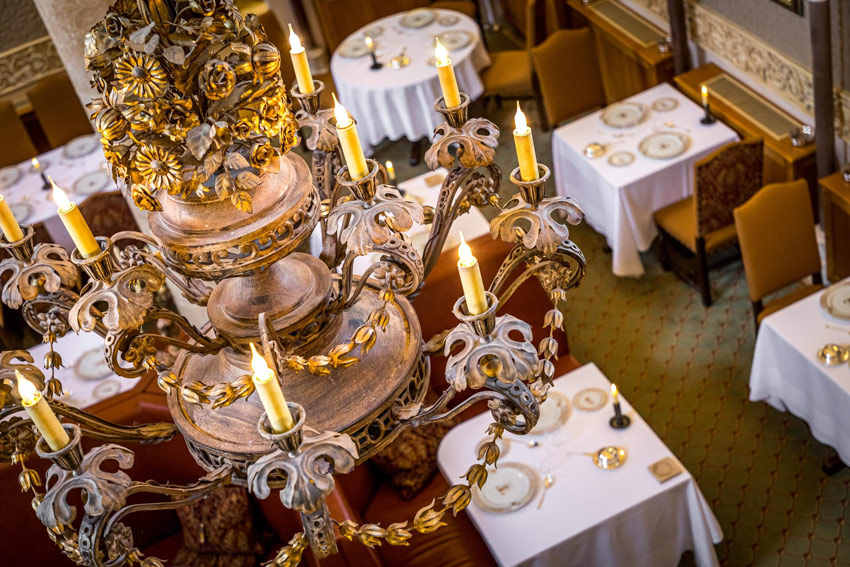 阿巴耶德拉比西耶餐厅家具布置项目丨法国丨Poitoux-8