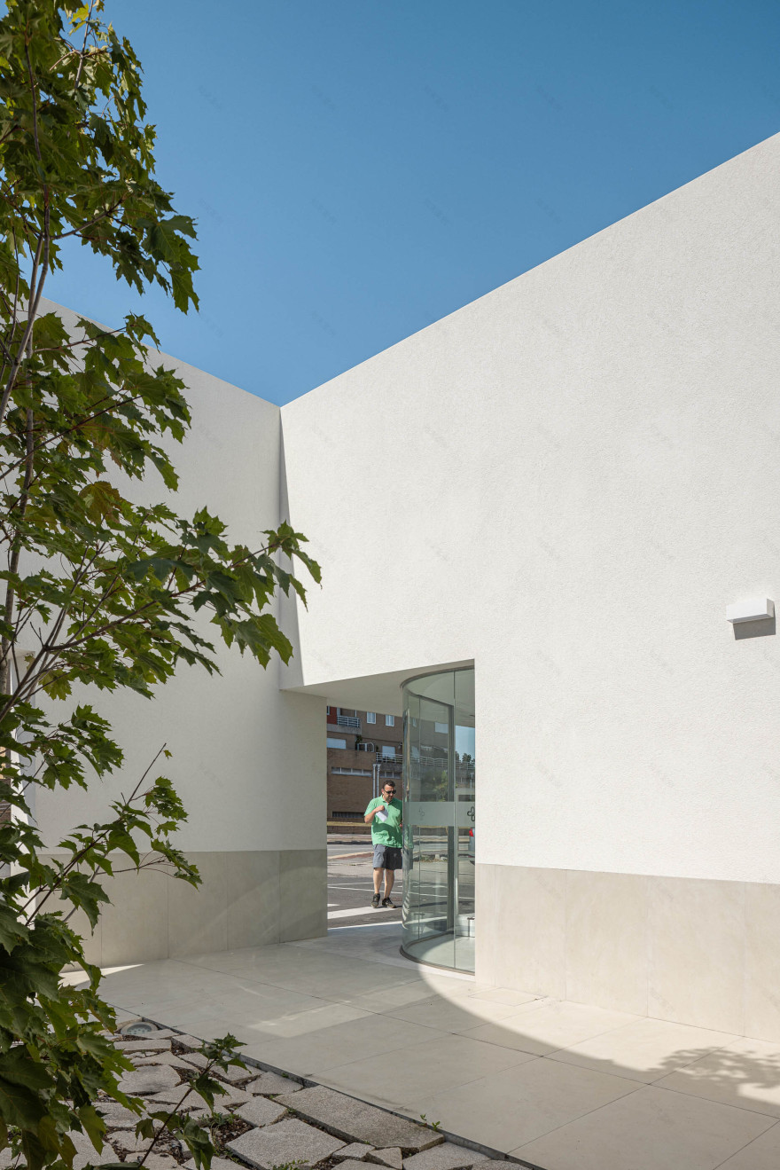 德维萨药房丨葡萄牙丨Tsou Arquitectos-32