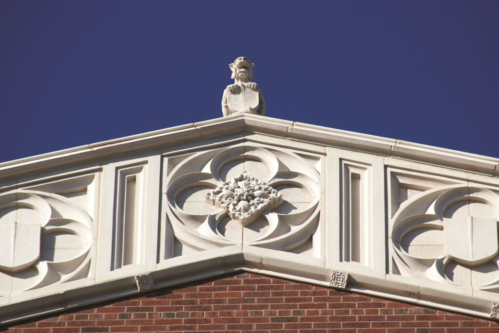 世纪老校的翻新重生 | 美国布朗克斯 Joseph R. Drake 公立学校 48 号楼-19