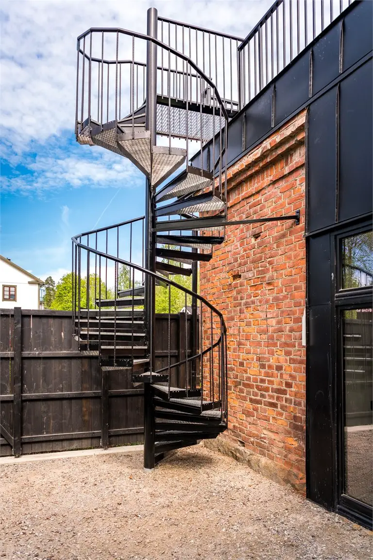 瑞典旧奶厂变身高雅 Loft 宅-28