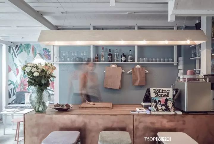 布达佩斯SCHATZI dress&bar女装店设计-5