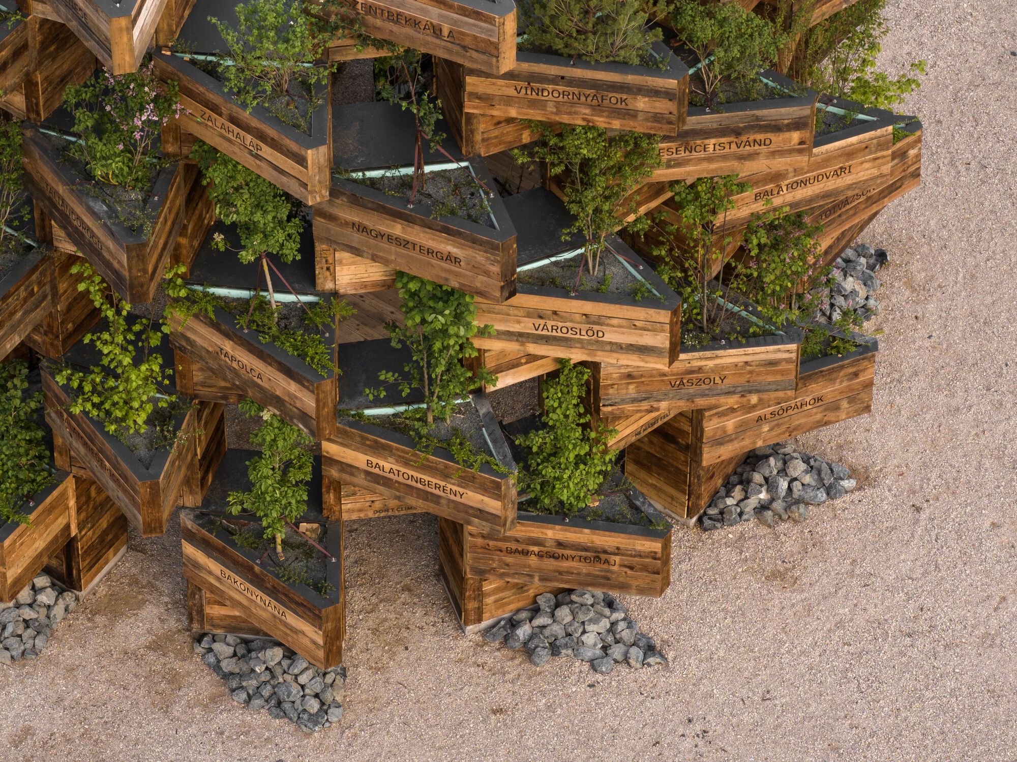 社区花园展馆丨匈牙利维斯普雷姆丨Hello Wood-40