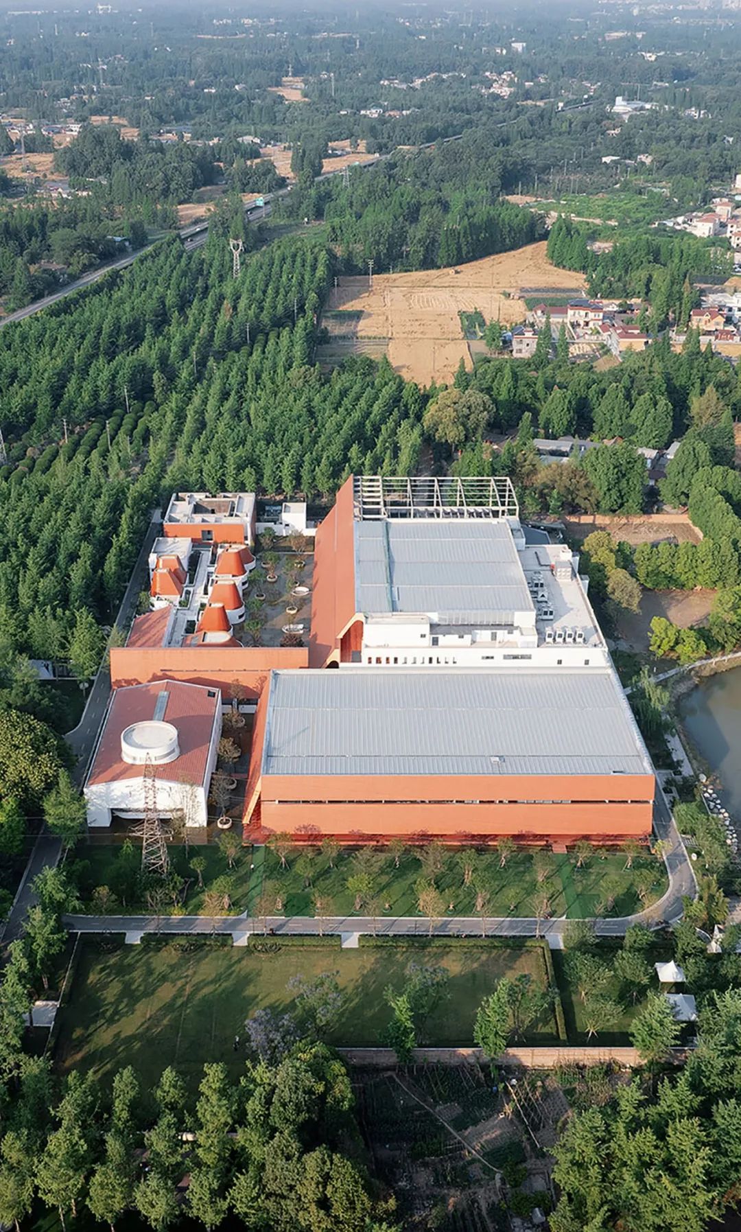 崇州永利红瓦广场：抽象的聚落-3