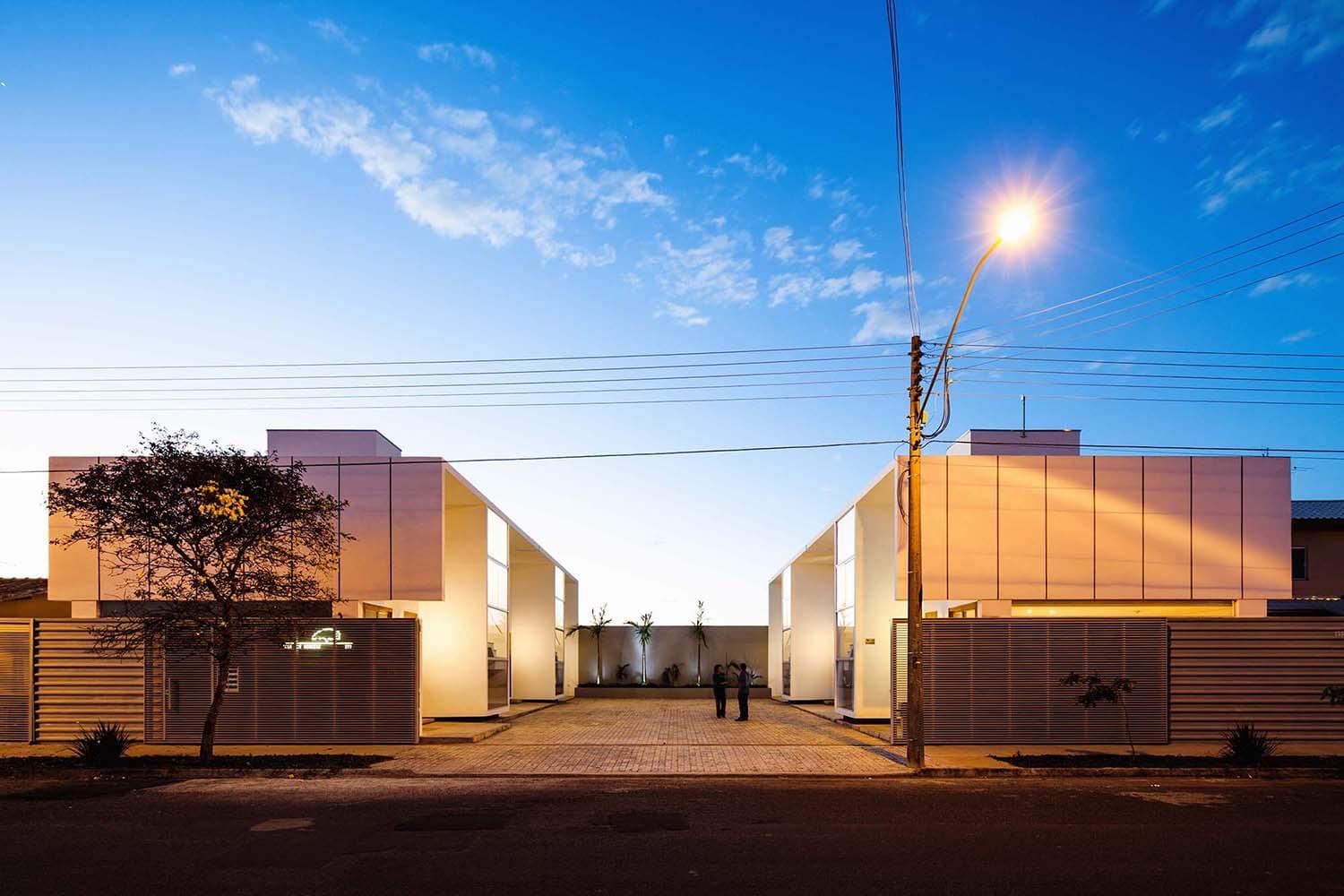 Corsi Hirano Arquitetos 设计的经济型住宅-4