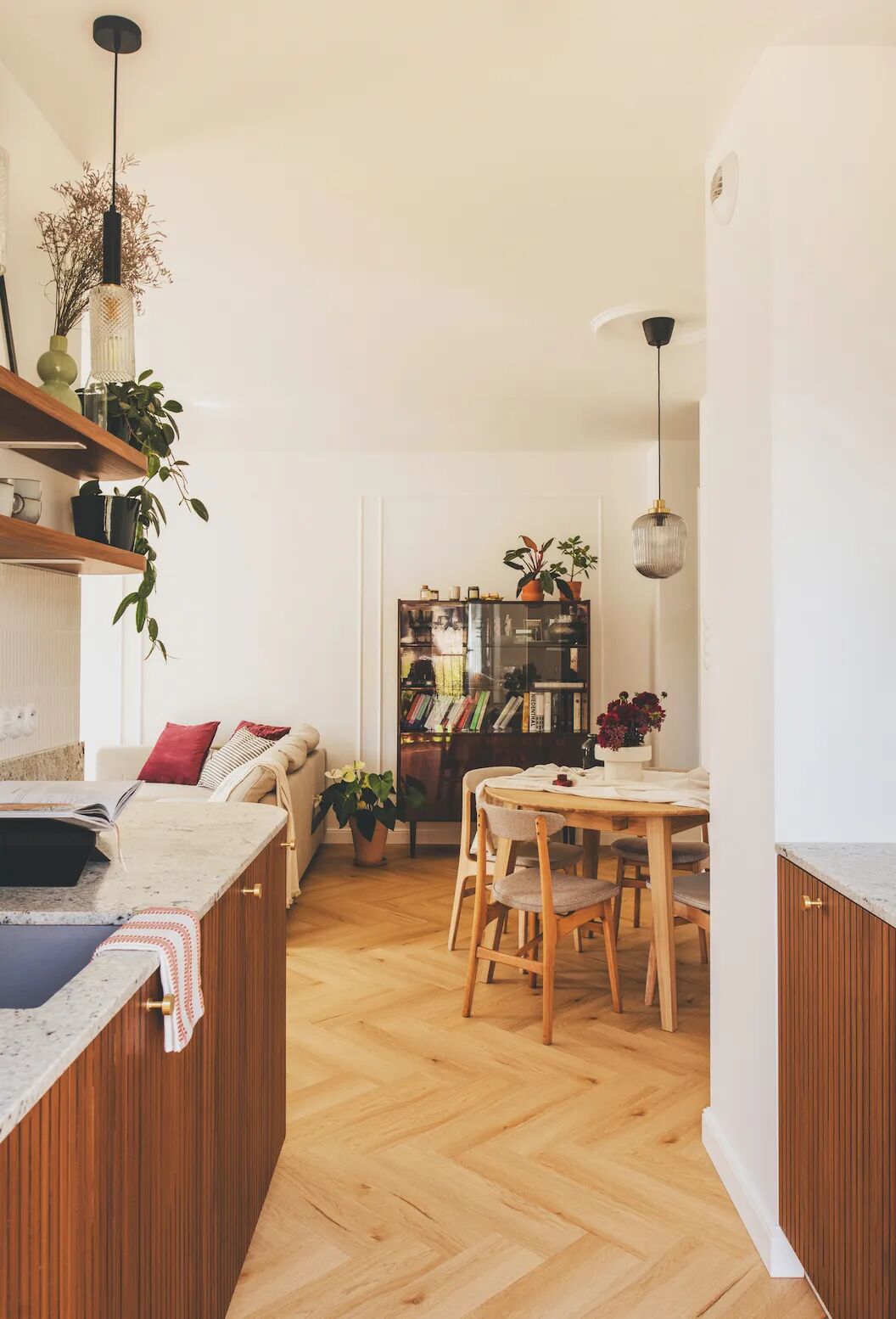 60㎡，女孩一个人住的小家，很喜欢！-0