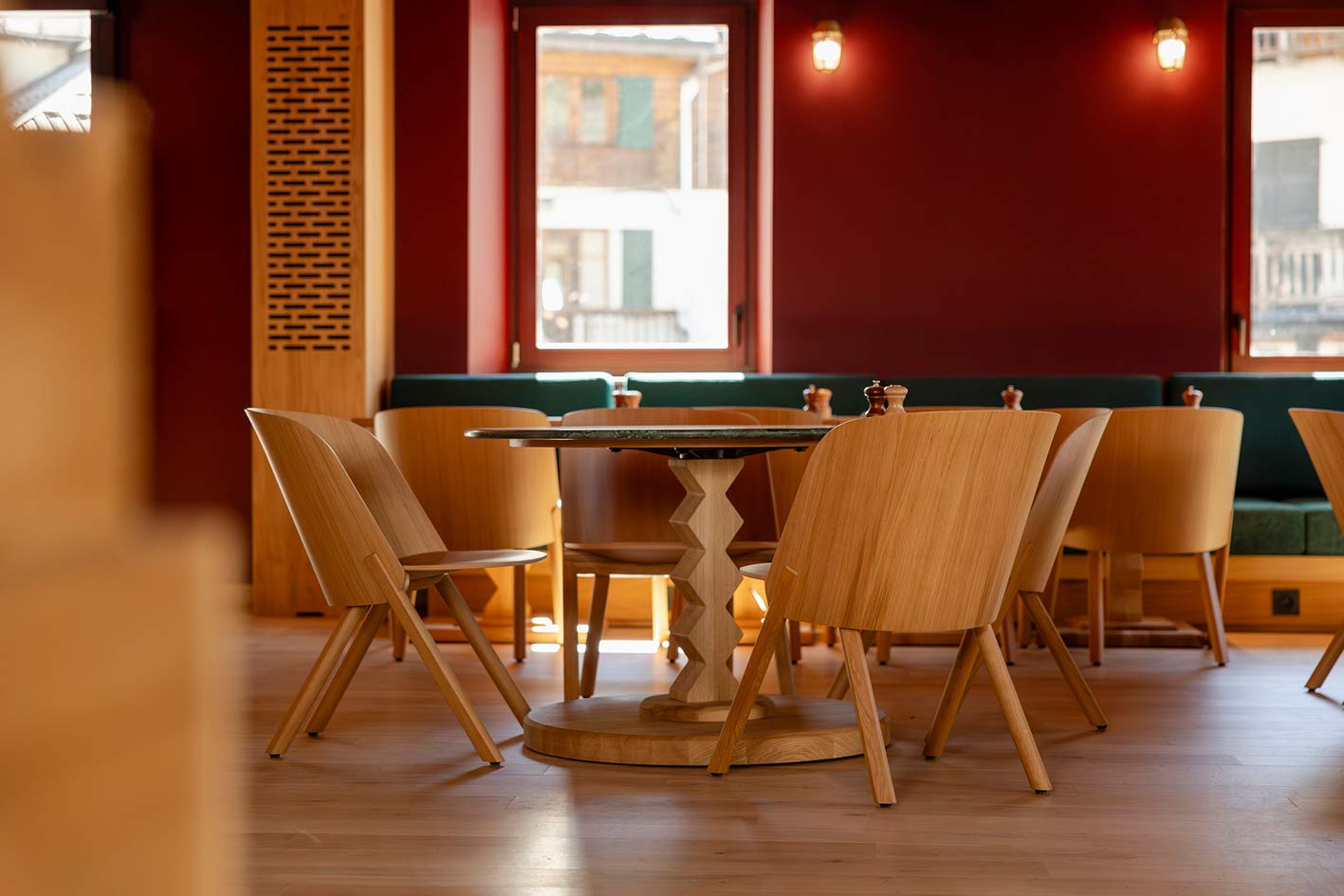 Mobilier des communs de l’hôtel la Couronne à Chamonix | Poitoux-11