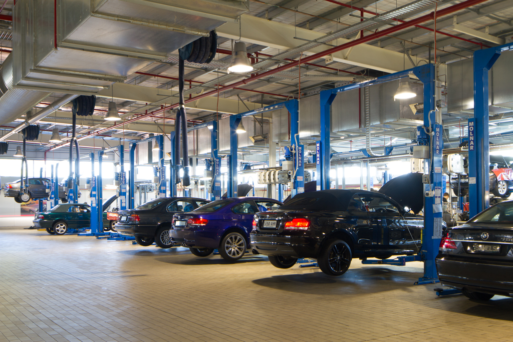 Doncaster 宝马 MINI 中心_高科技环保设计-16