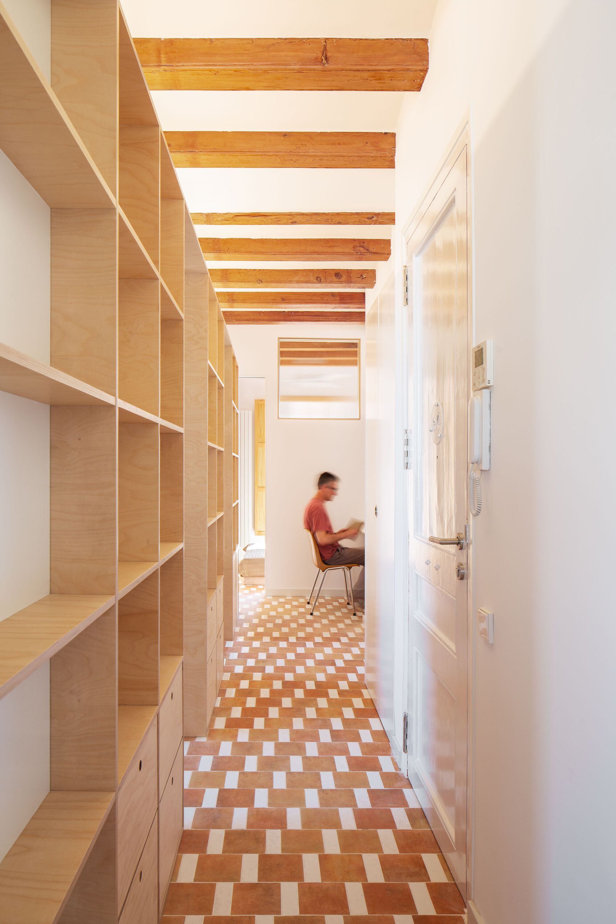 格拉西亚的房屋翻新丨西班牙巴塞罗那丨Parramon + Tahull Arquitectes-13