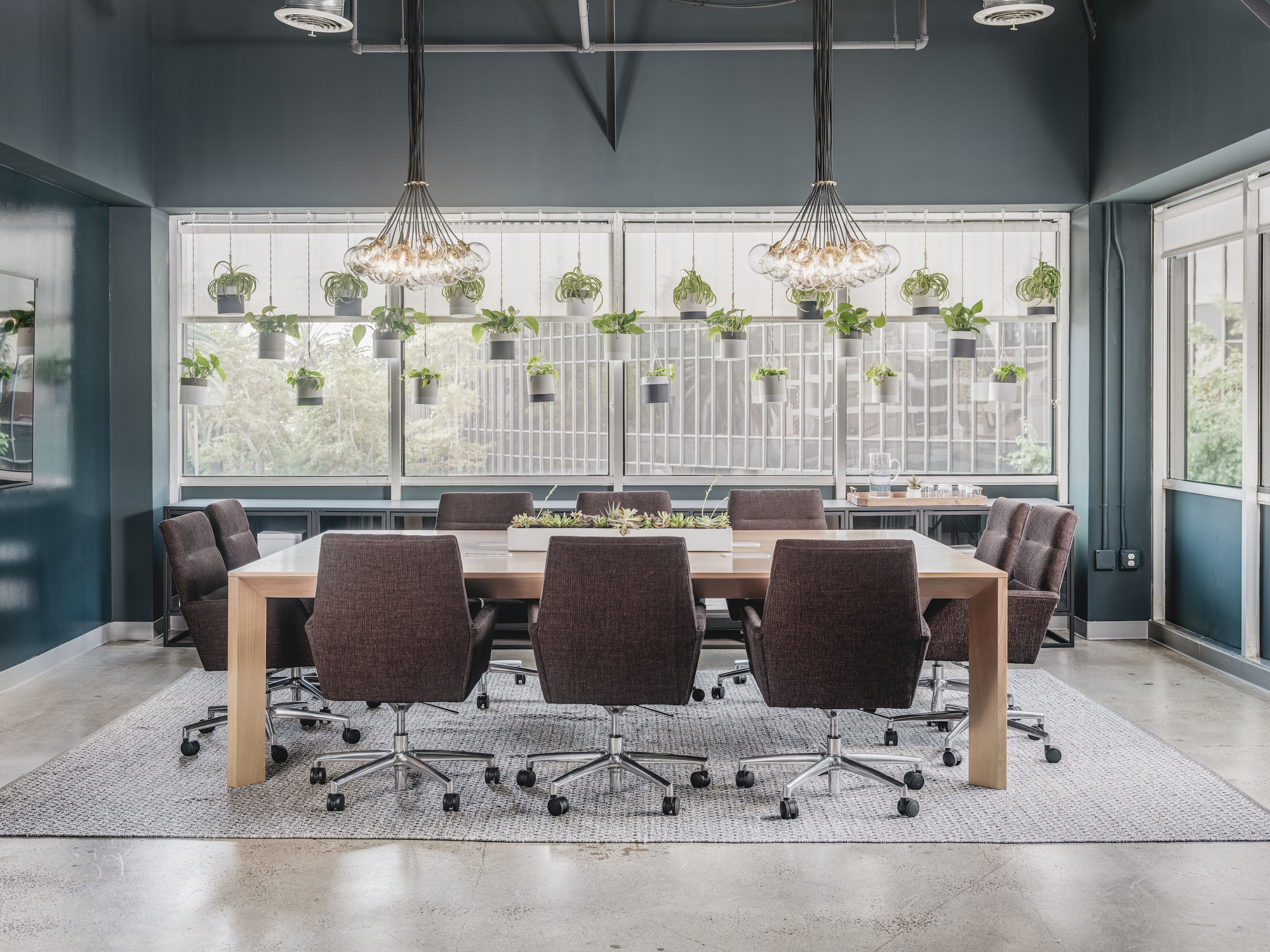 比佛利山人寿金融集团办事处设计-0