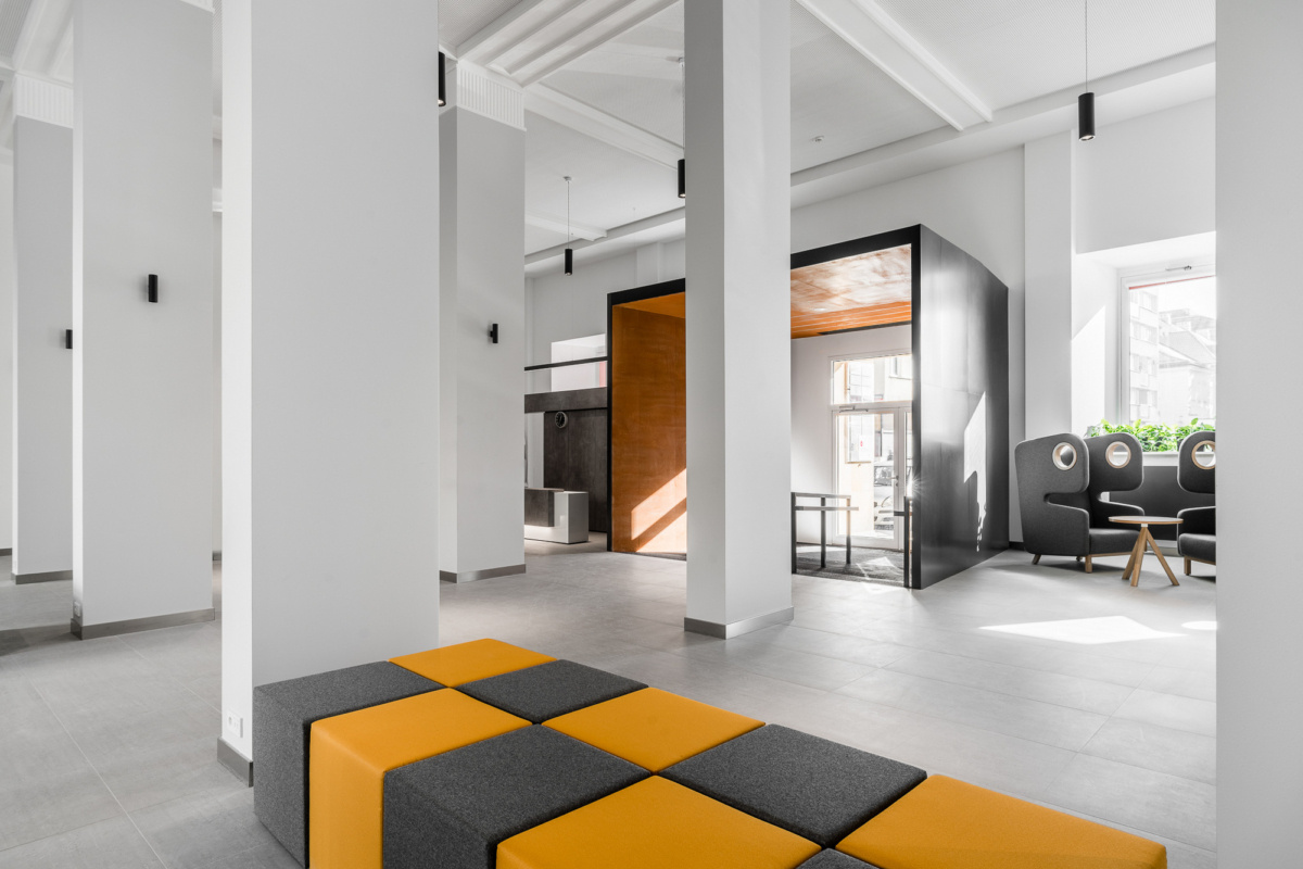 波兰商会智能办公室设计-12