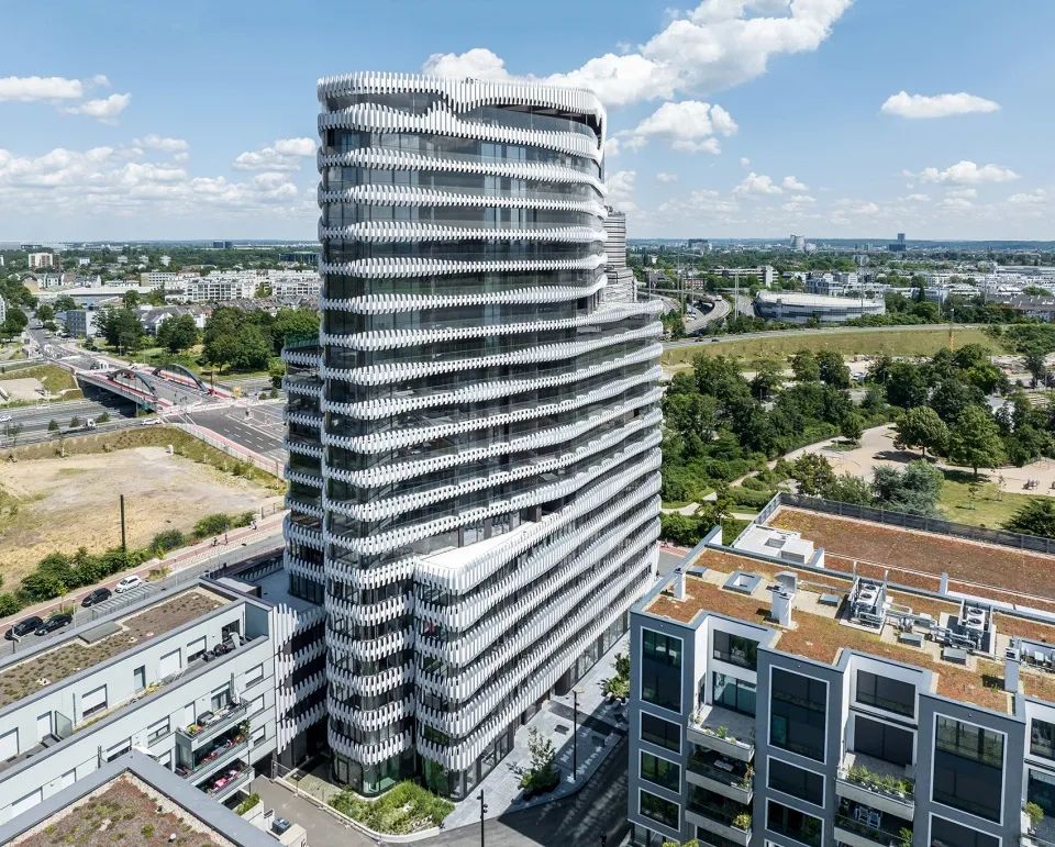 建筑实录|德国RKM740Tower医疗大楼-7