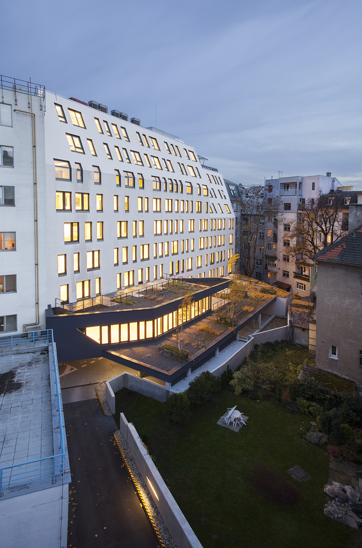 商业花园ŠtefáNikova-28