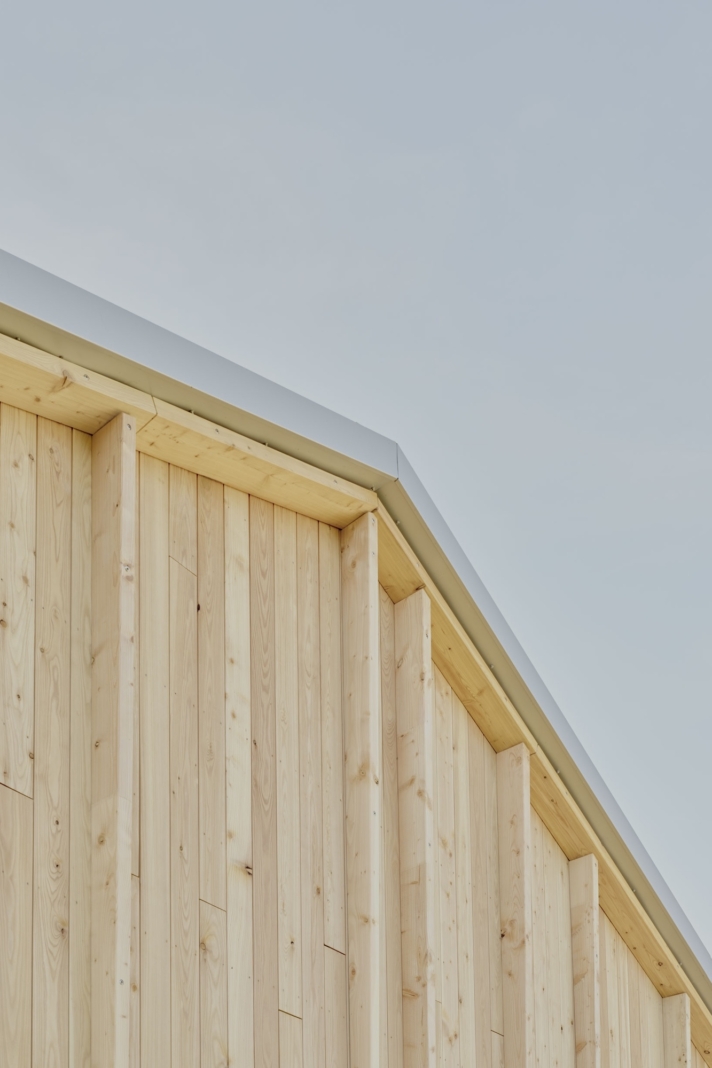  Zirkuläres Bauen: Ausstellungspavillon und Fahrzeughalle in einem-27