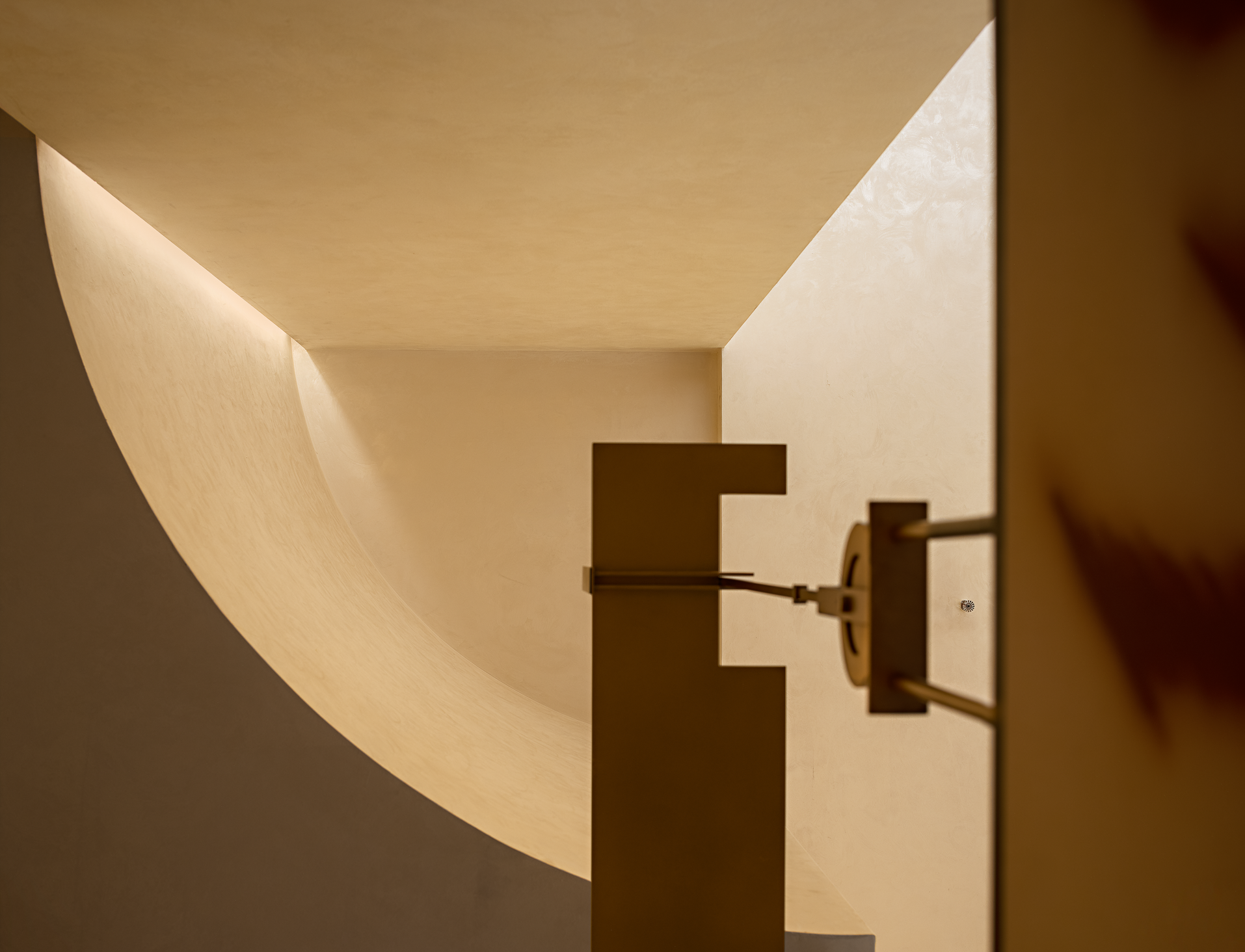 加拿大HV小管高压变频空气系统高迪家俱体验馆丨中国深圳丨迪笙设计-33