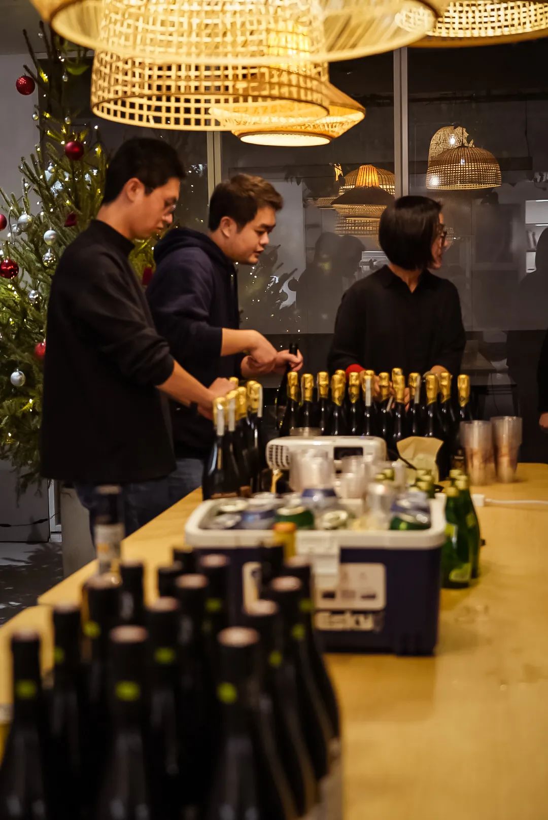 新办公室圣诞慈善派对丨中国上海丨Lukstudio-24