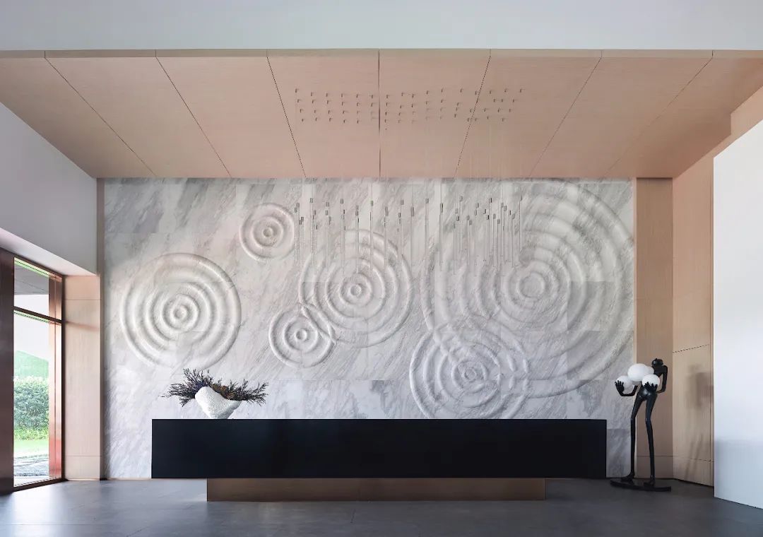 昆明天誉城售楼处与样板房 | 现代简约与爱马仕橙的碰撞-8